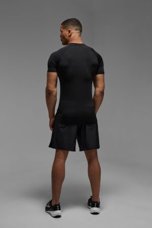 Man Active Stretch Woven 9inch Short