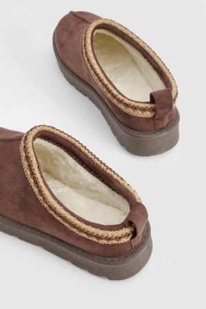 Embroidered Cosy Mules