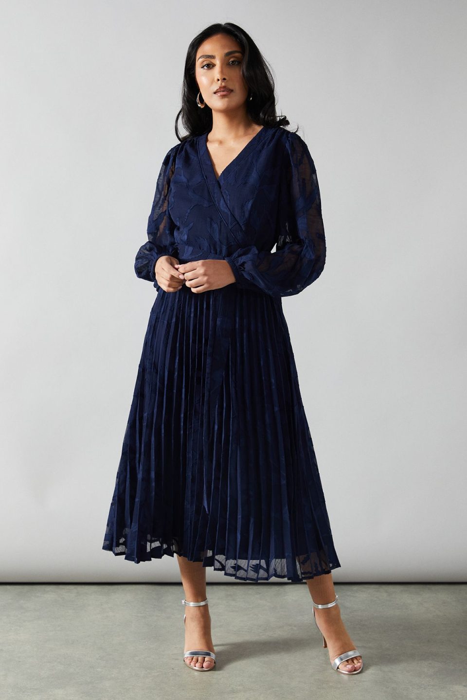 Petite Georgette Jacquard Blouson Sleeve Wrap Dress