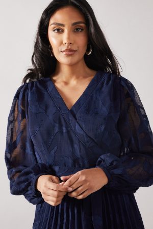 Petite Georgette Jacquard Blouson Sleeve Wrap Dress