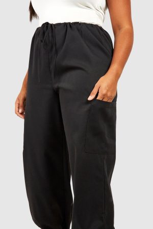 Plus Woven Pocket Detail Cuffed Cargo Trousers