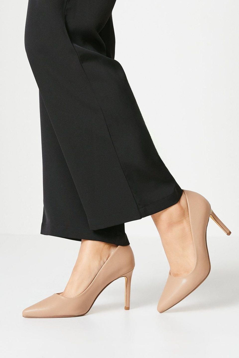 Dash Pointed Toe Court Shoes
