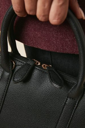 Daisy Bowler Bag With Strap