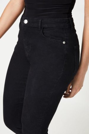Petite Comfort Stretch Slim Jeans