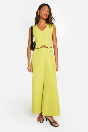 Woven Fitted Cropped Waistcoat