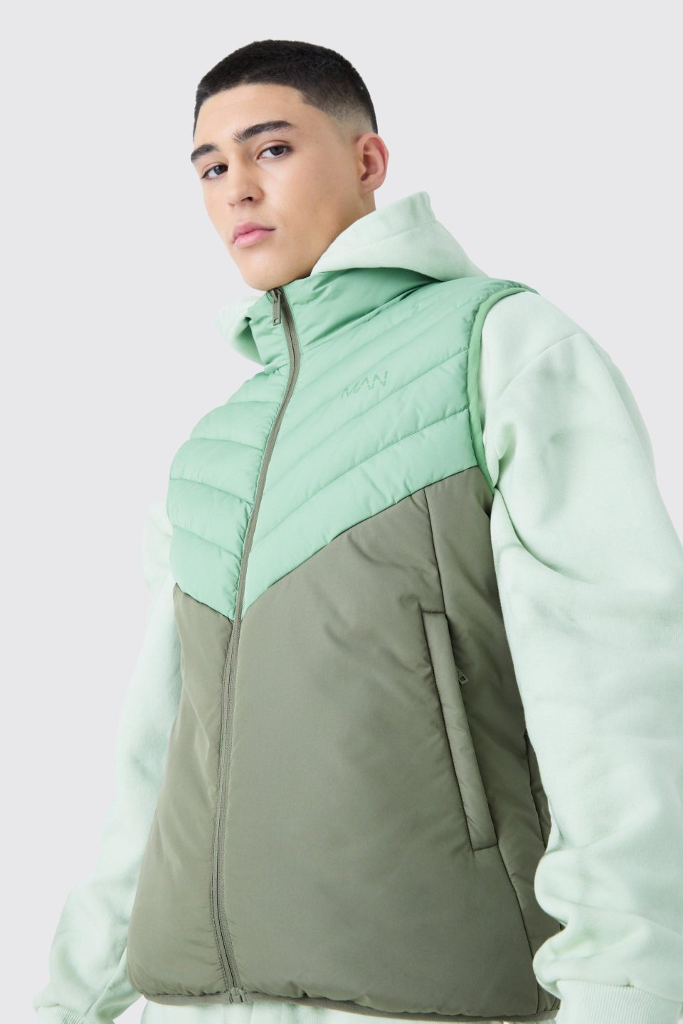 Man Colour Block Quilted Funnel Neck Gilet