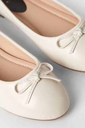 Penelope Bow Detail Comfort Ballet Pumps