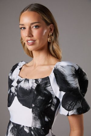 Floral Jacquard Mini Puff Sleeve Dress