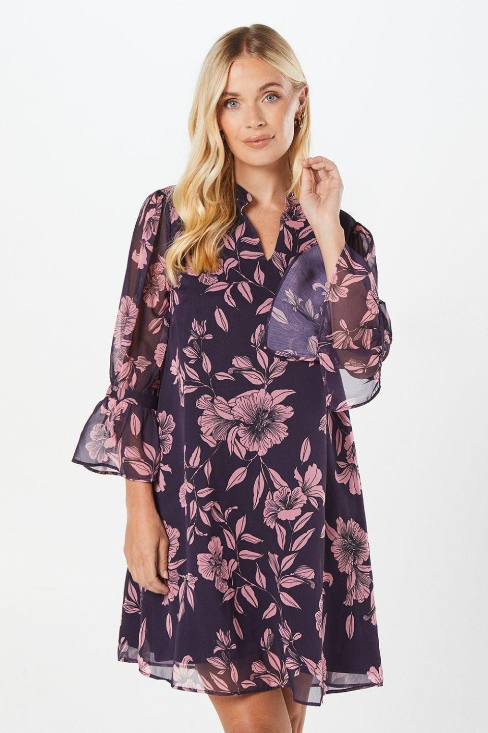 Petite Floral V-neck Shift Dress