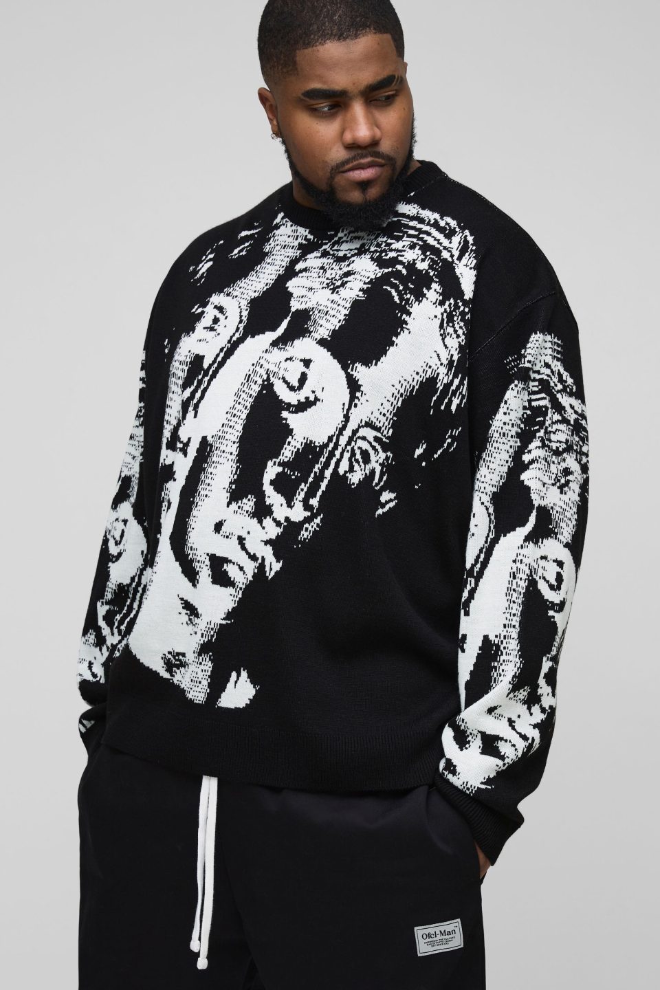 Plus Oversized Renaissance Face Knit Jumper