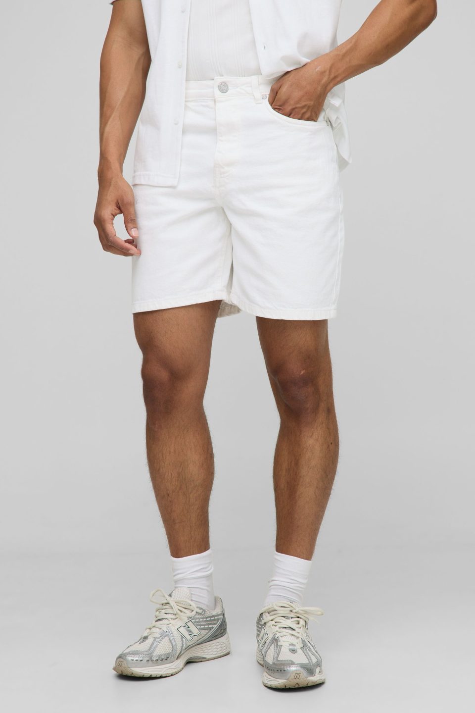 Relaxed Denim In White