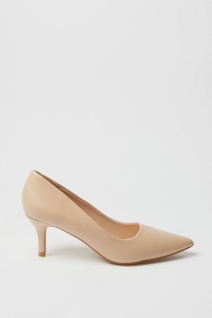 Bailey Medium Stiletto Pointed Court Shoes