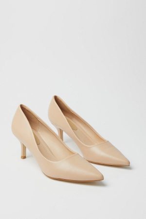 Bailey Medium Stiletto Pointed Court Shoes