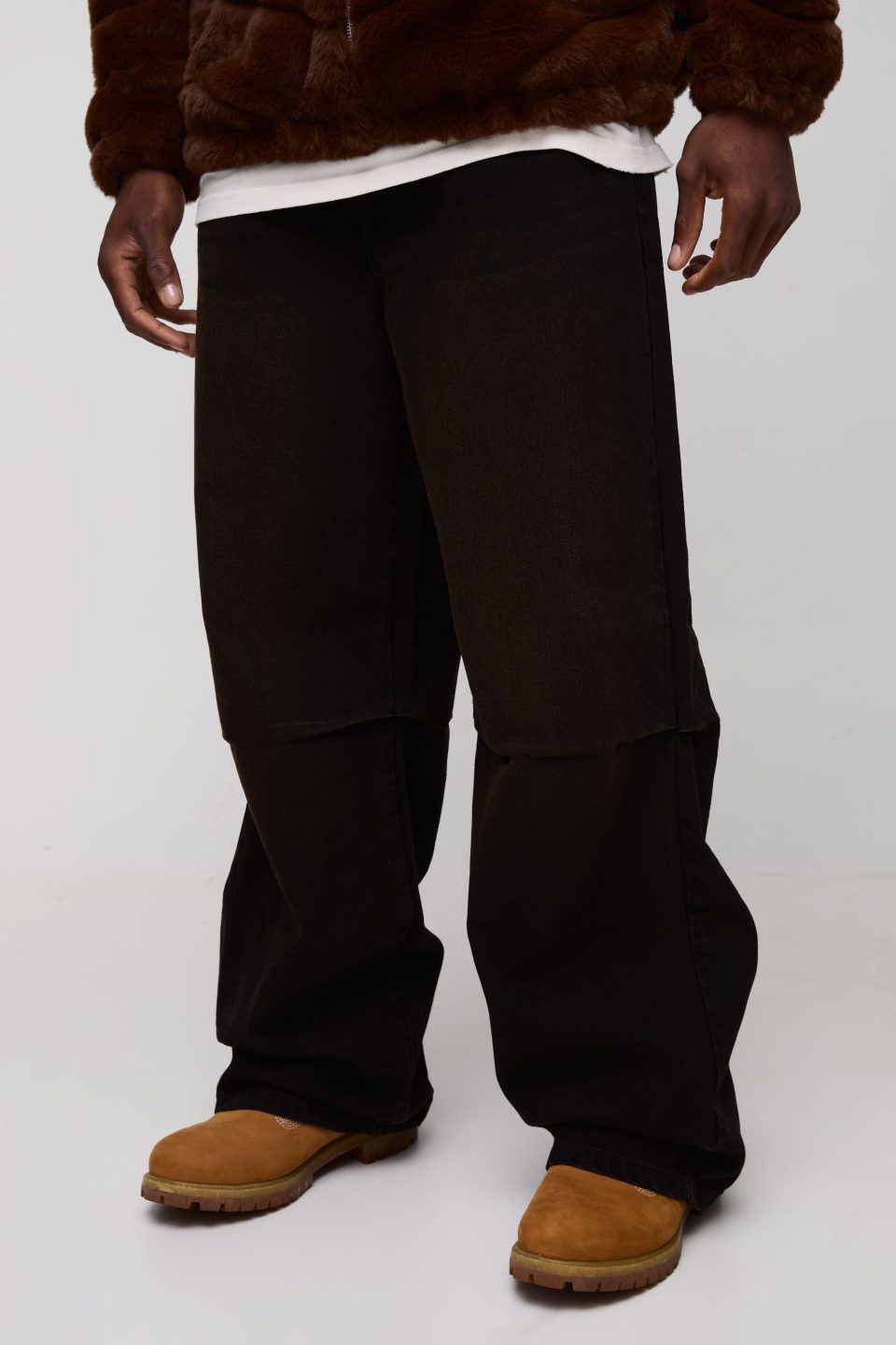 Wide Leg Rigid Pleated Dart Washed Denim Jeans