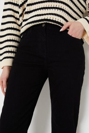 Petite Slim Mom Jean