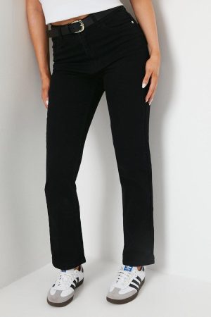 High Rise Comfort Stretch Straight Leg Jean