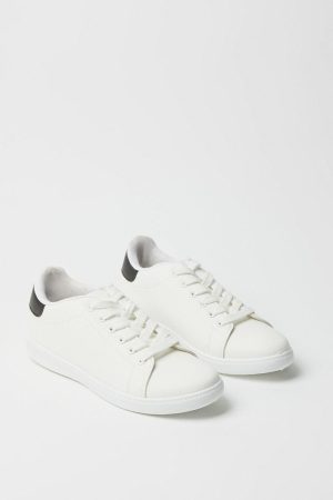 Kellies Lace Up Trainers