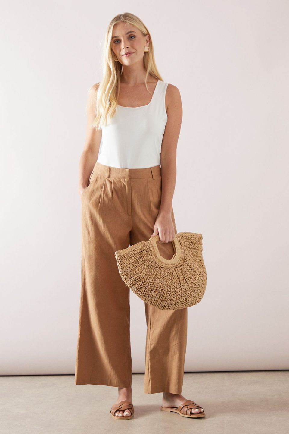 Petite Wide Leg Trouser