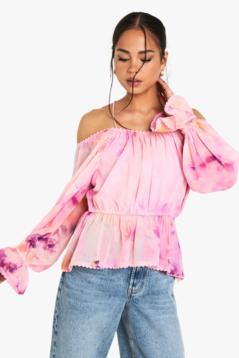 Floral Print Off The Shoulder Woven Blouse