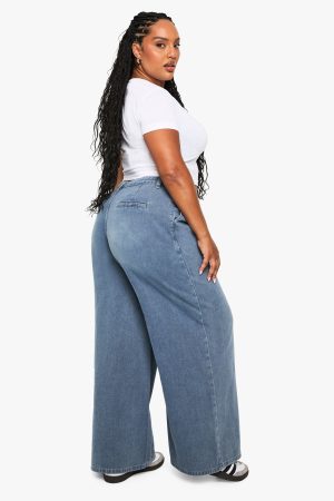 Plus Pleated Wide Leg Jean