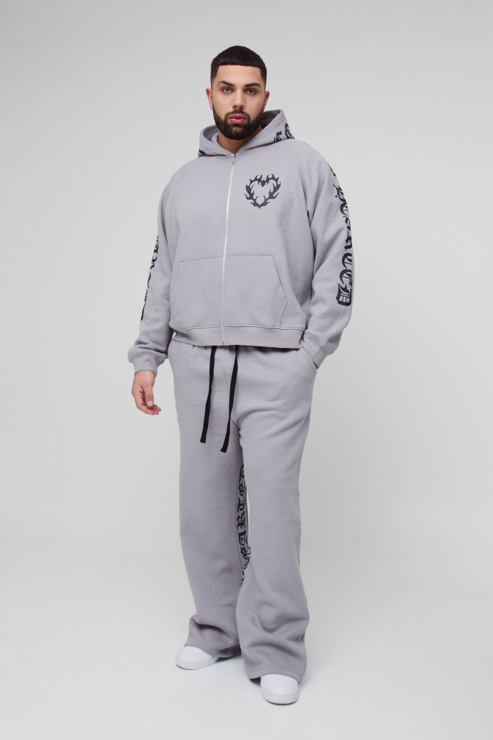 Plus Oversized Boxy Gothic Heart Print Gusset Hooded Tracksuit