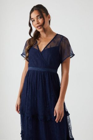 Petite Delicate Lace Trim Tiered Maxi Bridesmaids Dress