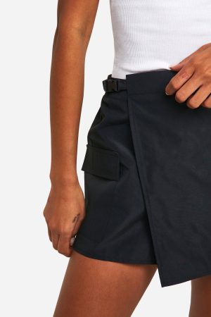 Poplin Wrap Buckle Detail Skorts