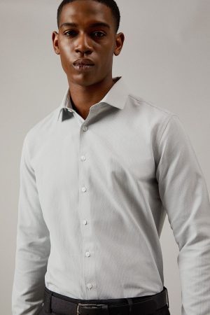 Light Grey Textured Tailored Fit Shirt