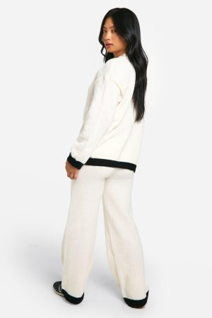 Petite Contrast Knitted Jumper And Trouser Co Ord