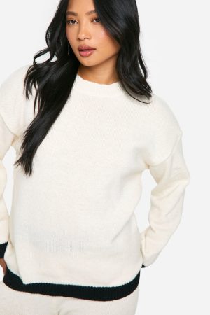 Petite Contrast Knitted Jumper And Trouser Co Ord