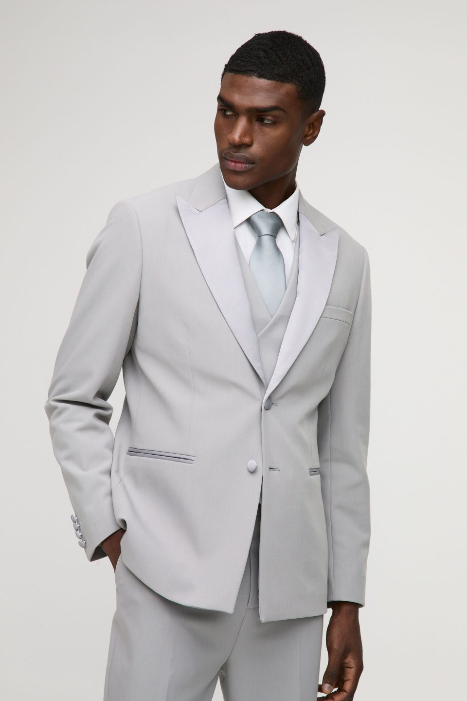 Straight Fit Satin Lapel Blazer