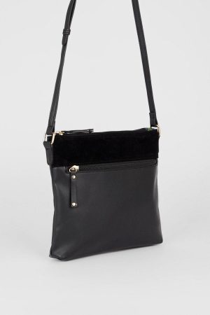 Delia Cross Body Bag