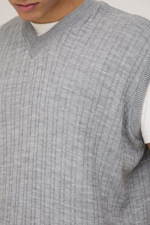 Oversized V Neck Cable Knitted Vest