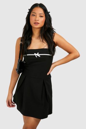 Petite Bow Contrast Pleated Bandeau Mini Dress