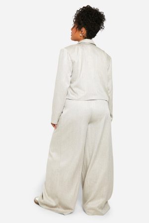 Plus Textured Pleat Front Extreme Wide Leg Trouser