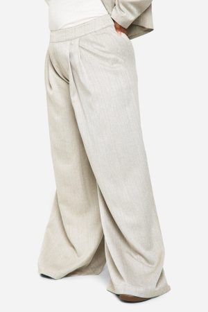 Plus Textured Pleat Front Extreme Wide Leg Trouser
