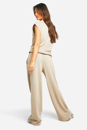 V Neck Sleeveless Sweatshirt And Straight Leg Jogger