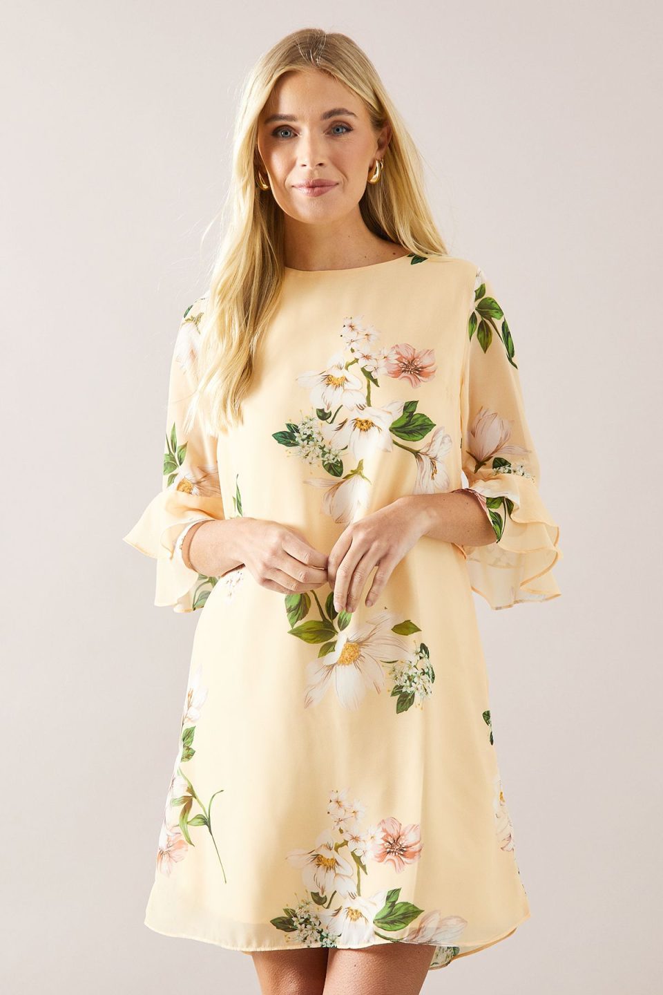 Petite Floral Ruffle Sleeve Shift Dress