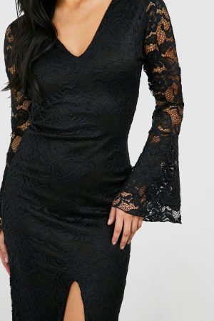 Petite Lace Flare Cuff Maxi Dress